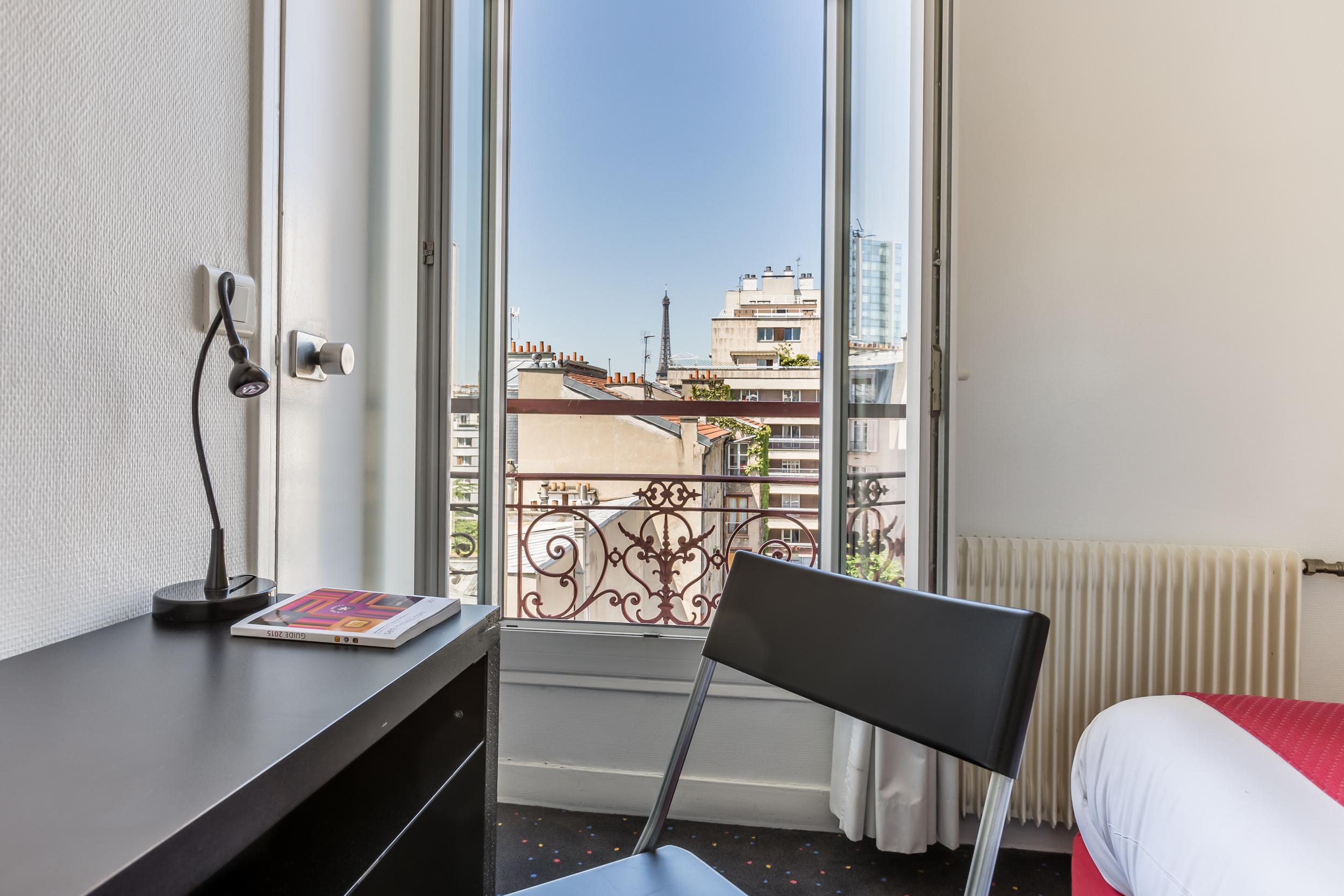 The Originals City, Hotel Lecourbe, Paris Tour Eiffel Екстер'єр фото